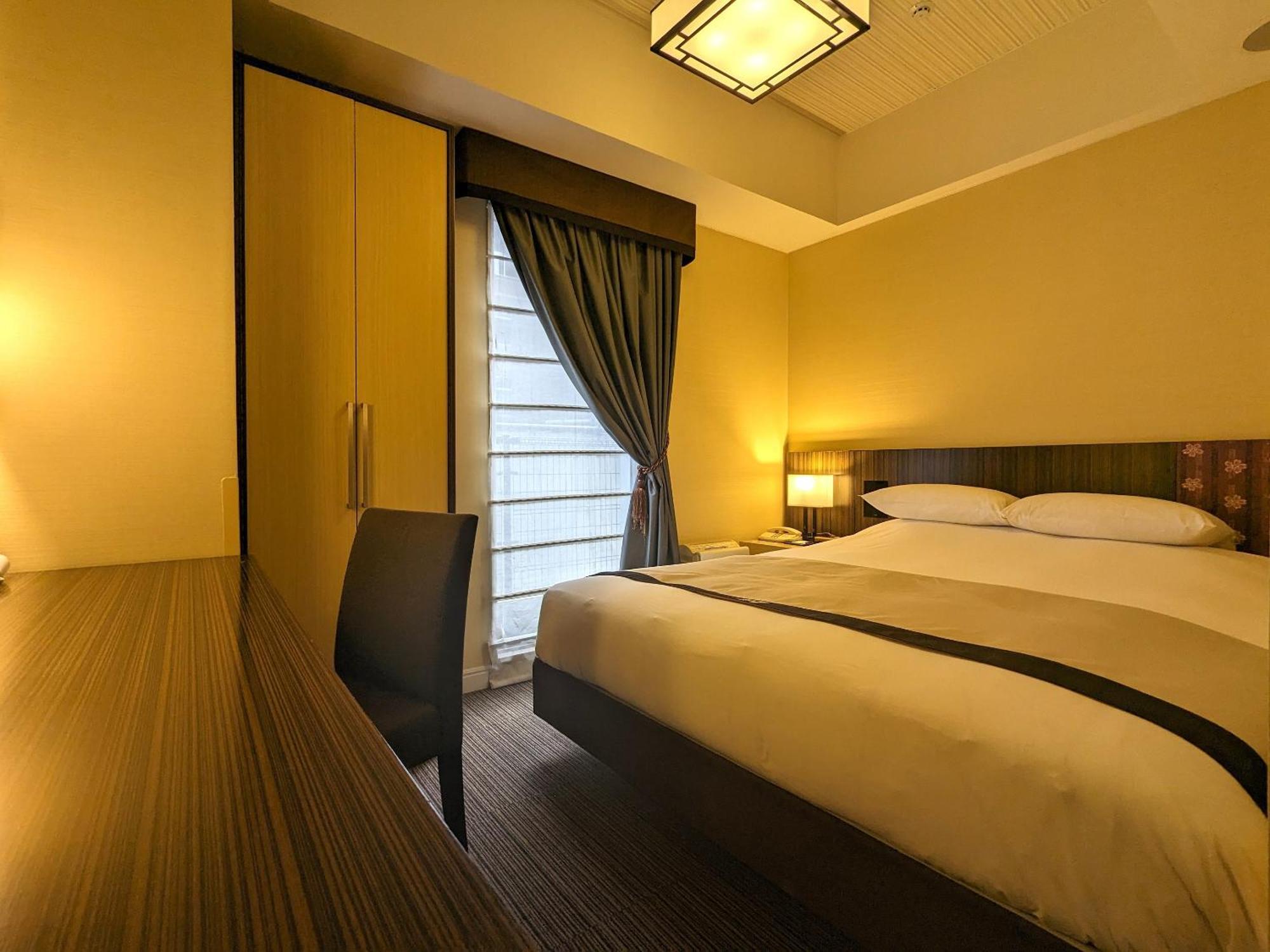 Hotel Monterey Hanzomon Токио Экстерьер фото